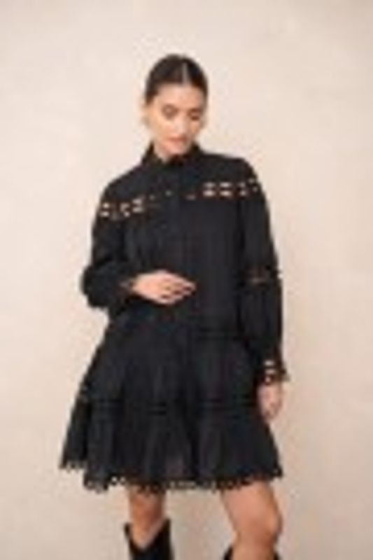 Andrea Kjole Svart med blonder