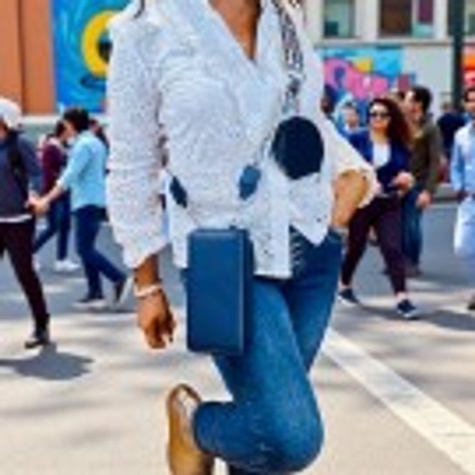 Hovedbilde Elegant bluse 